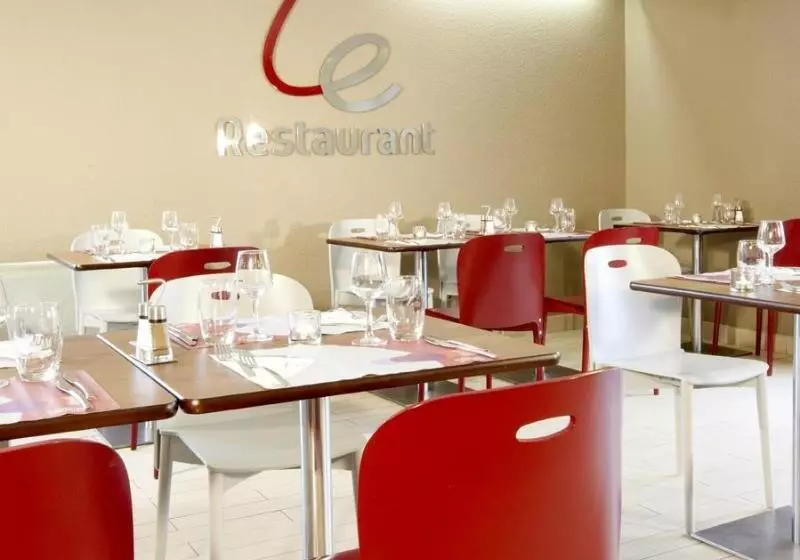 Hotel Campanile Les Ulis   Courtaboeuf