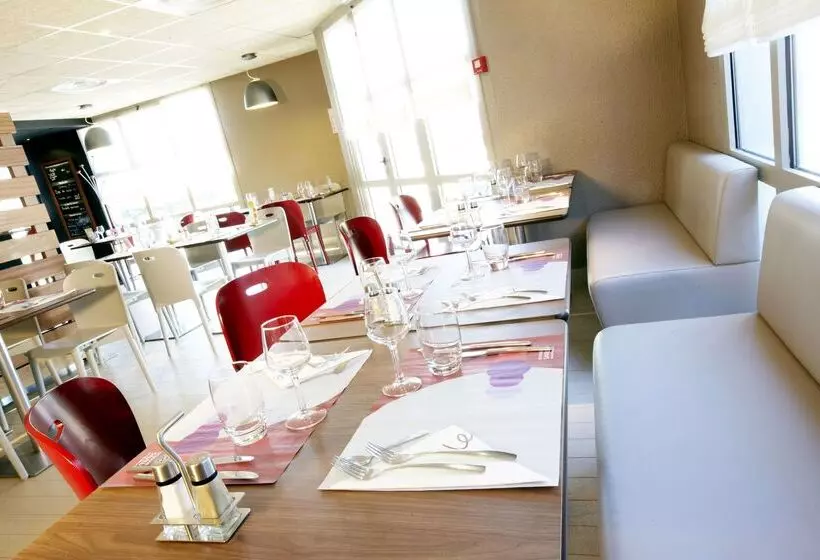 Отель Campanile Montpellier Est  Le Millenaire