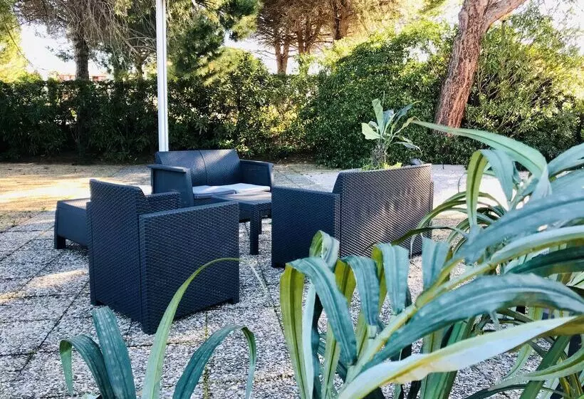 Отель Campanile Montpellier Est  Le Millenaire