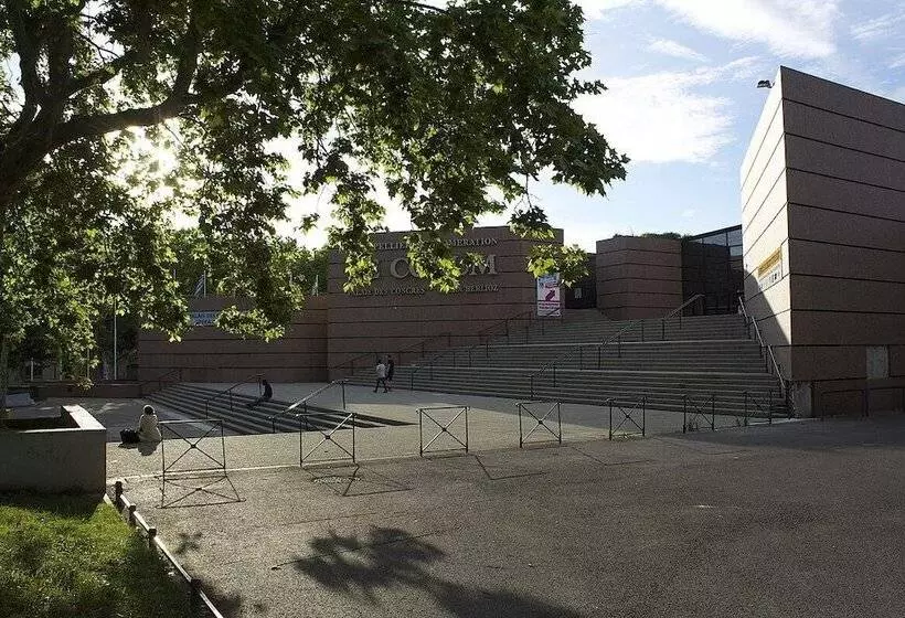 Отель Campanile Montpellier Est  Le Millenaire