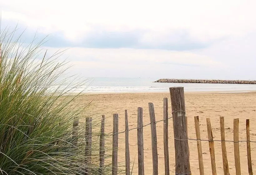 Отель Campanile Montpellier Est  Le Millenaire