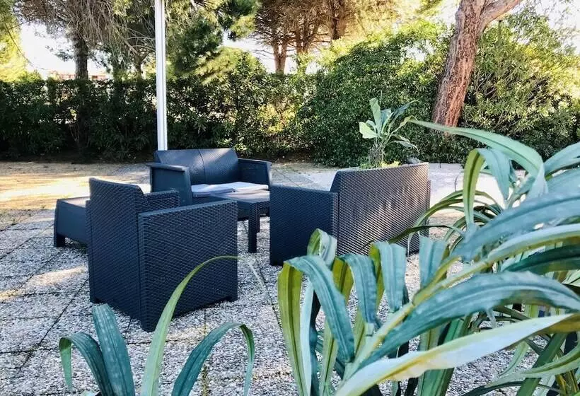 Отель Campanile Montpellier Est  Le Millenaire