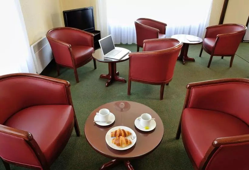 ホテル Campanile Saint Nazaire ~ Trignac