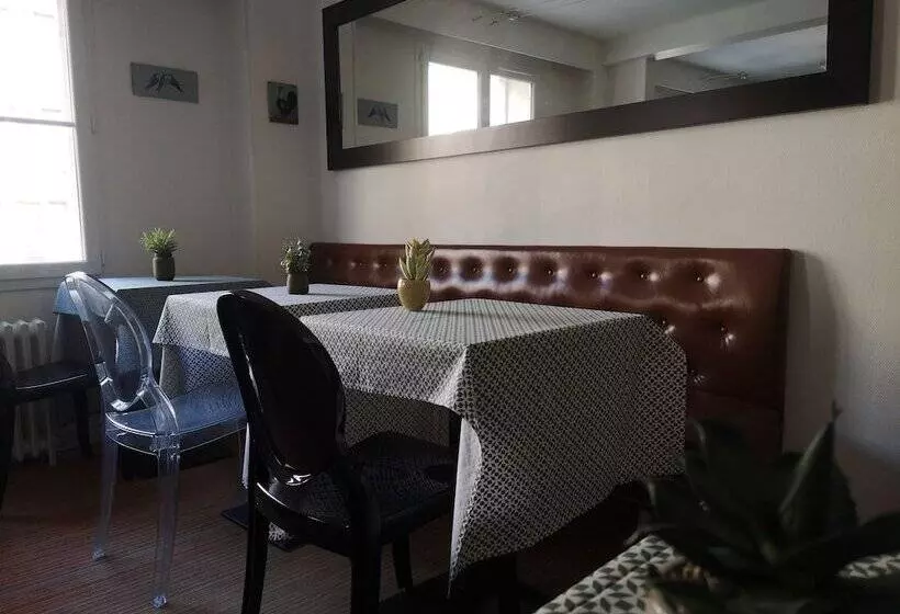 هتل The Originals Boutique, Hôtel D Angleterre, Le Havre, Centre, Plage