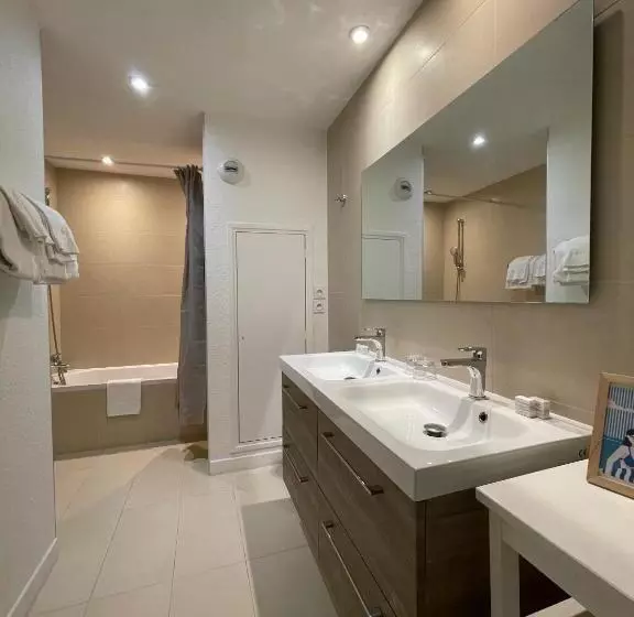 Отель Boutique Hôtel La Baignoire