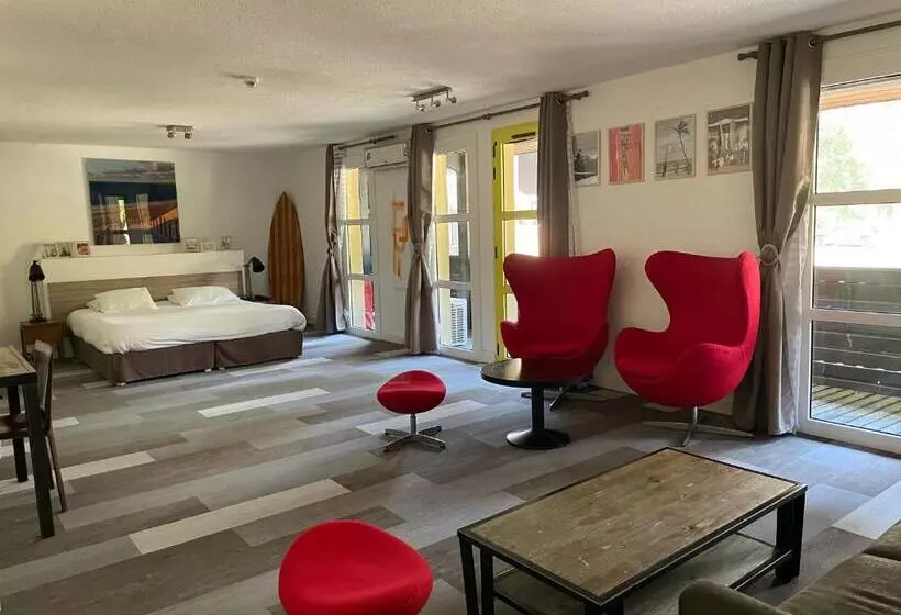 Отель Boutique Hôtel La Baignoire