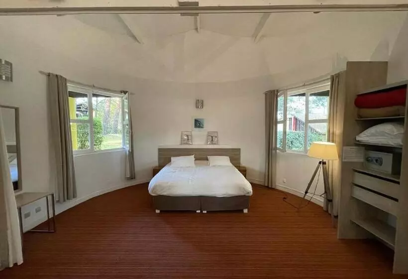 Отель Boutique Hôtel La Baignoire