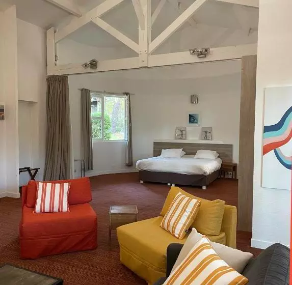 Отель Boutique Hôtel La Baignoire