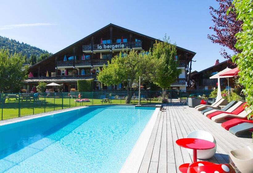هتل Hôtel La Bergerie