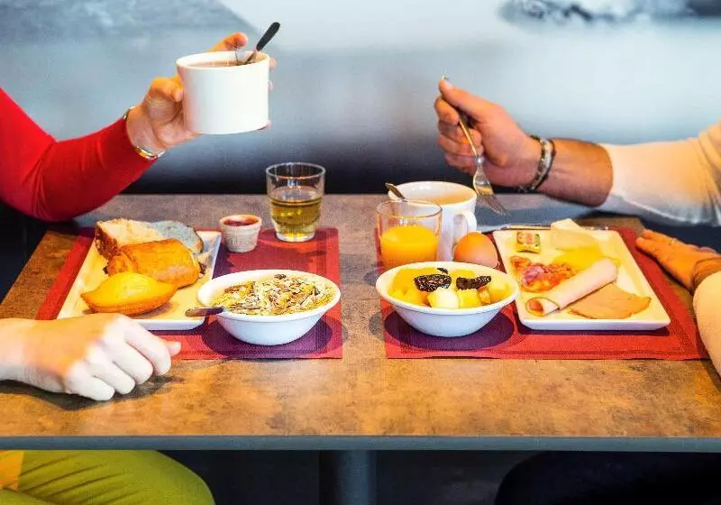 هتل Ibis Bordeaux Pessac Route Des Vins