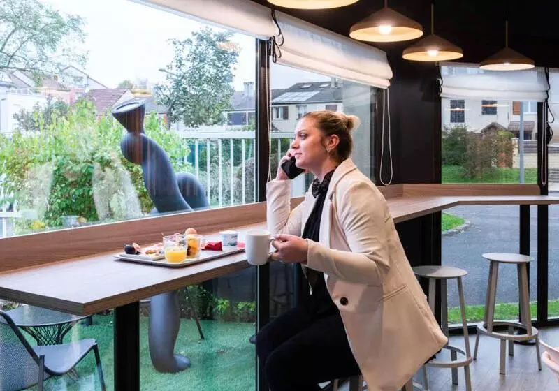 فندق Ibis Cergypontoise Le Port