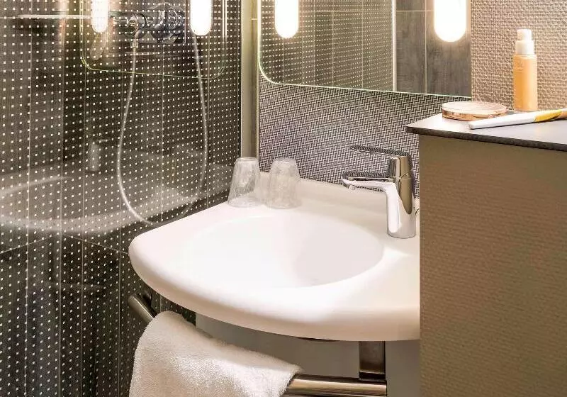 فندق Ibis Cergypontoise Le Port