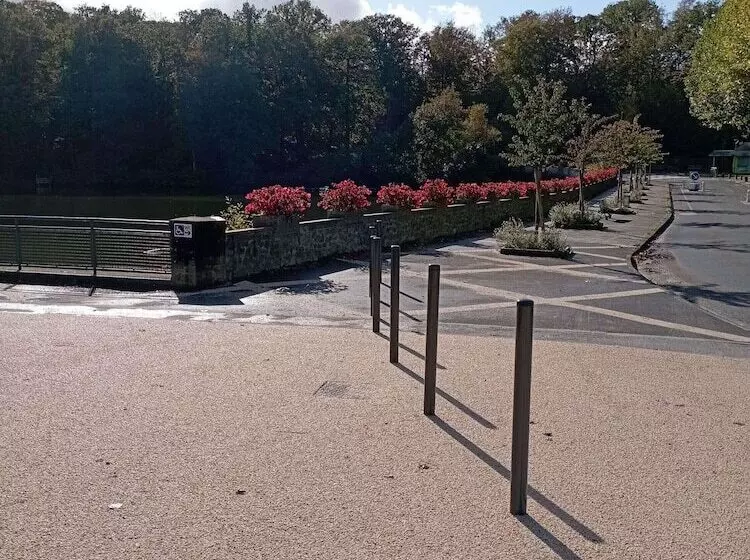 호텔 Ibis Fourmies