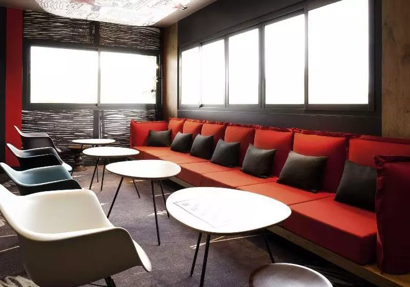 فندق Ibis Pau Lescar