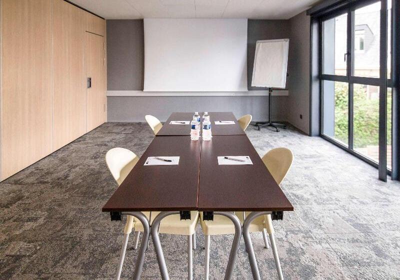 호텔 Ibis Rennes Beaulieu