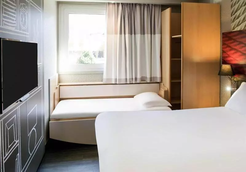 בית מלון כפרי Ibis Sallanches Porte Du Montblanc