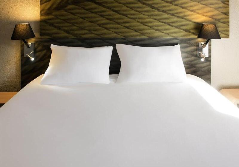 ホテル Ibis Sallanches Porte Du Montblanc