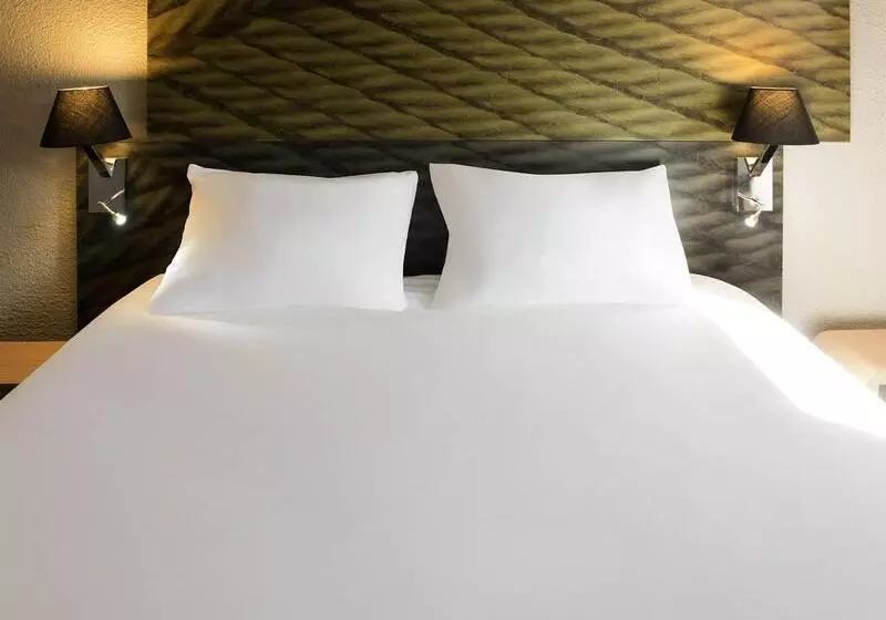 בית מלון כפרי Ibis Sallanches Porte Du Montblanc