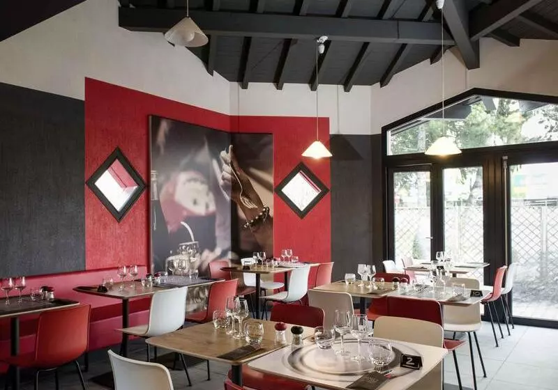 בית מלון כפרי Ibis Sallanches Porte Du Montblanc