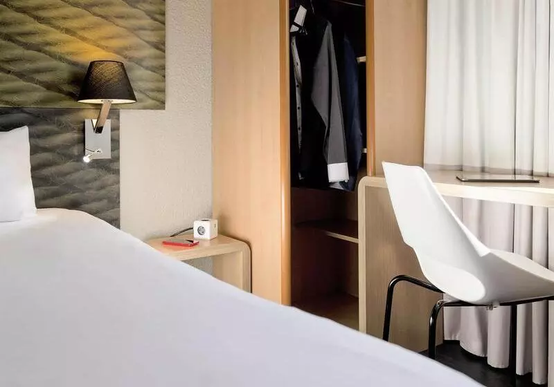 בית מלון כפרי Ibis Sallanches Porte Du Montblanc