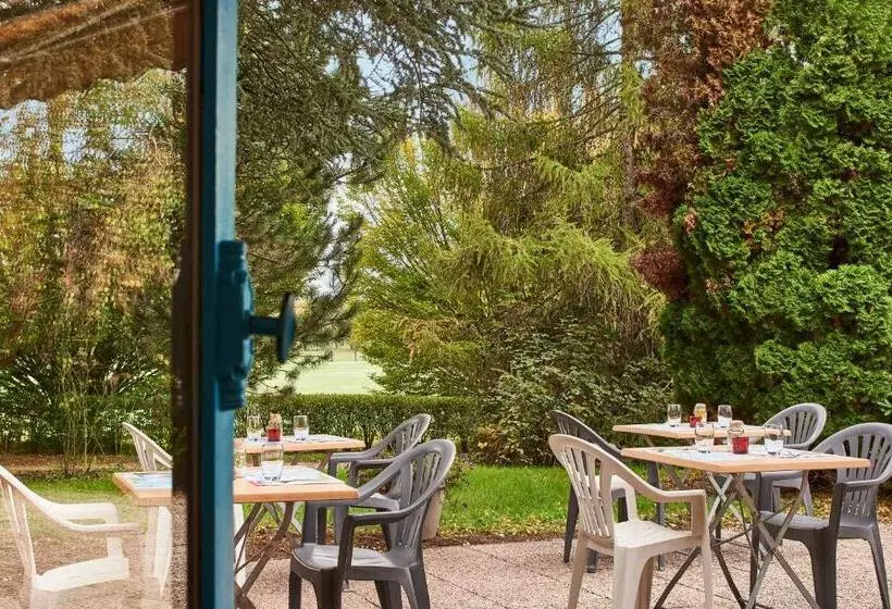 Hotel Kyriad Direct Epinal