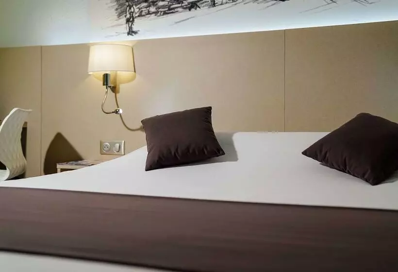 호텔 Hôtel Kyriad Lille Nord Roncq