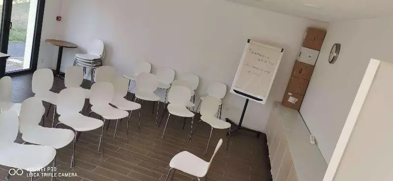 호텔 Hôtel Kyriad Lille Nord Roncq