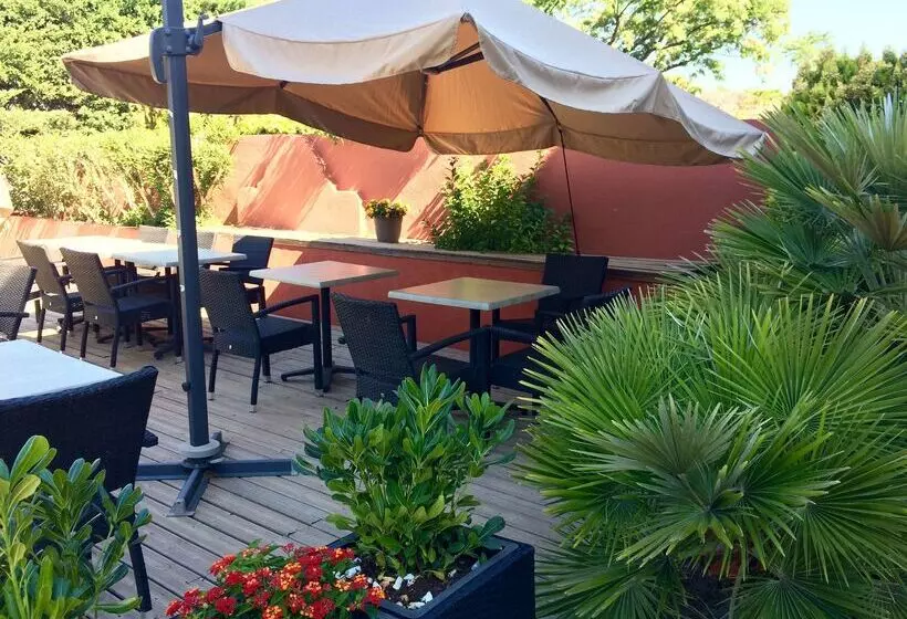 Hotel Kyriad Martigues Sud