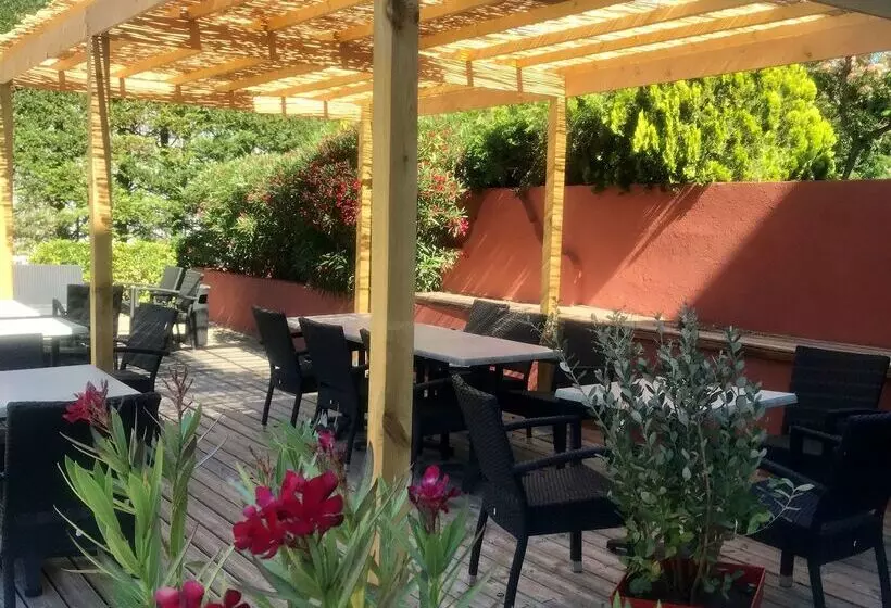 Hotel Kyriad Martigues Sud