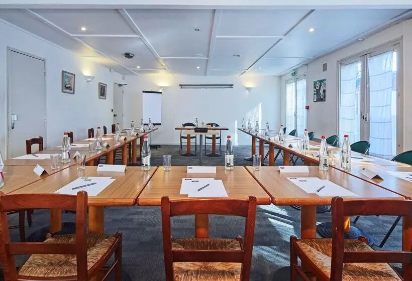 فندق Kyriad Paris Nord Ecouen La Croix Verte