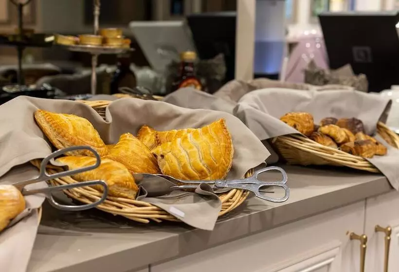 فندق Hôtel Petit Palais