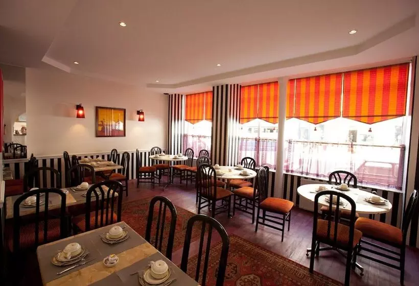 هتل Maison Du Pré