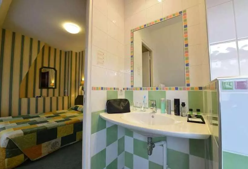 هتل Maison Du Pré