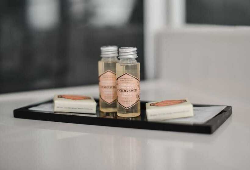 هتل Maison Du Pré