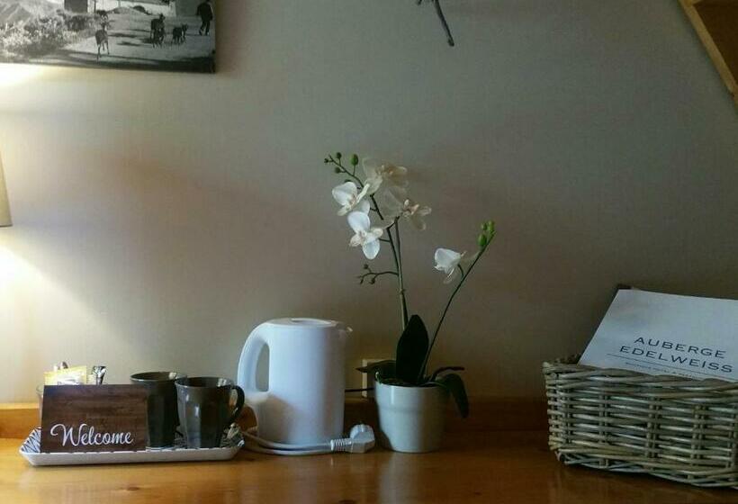 בית מלון כפרי Auberge Edelweiss