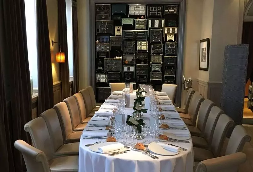 Отель & Spa Le Grand Monarque, Bw Premier Collection