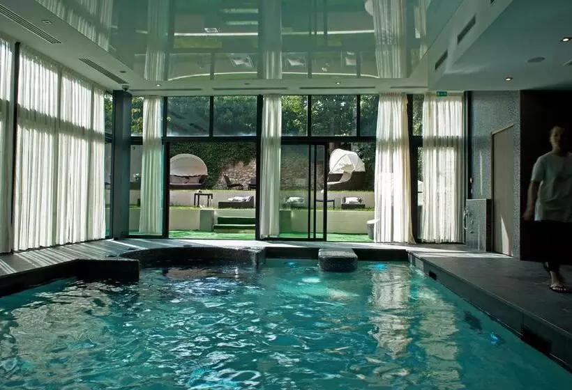 Отель & Spa Le Grand Monarque, Bw Premier Collection