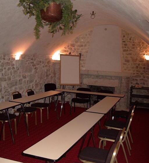 酒店 Hostellerie Le Beffroi