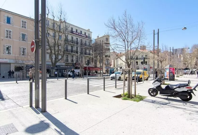 ホテル Hôtel Du Pharo