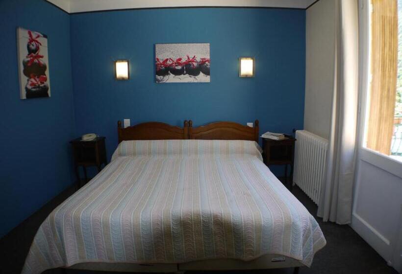 هتل Hôtel Le Castelet