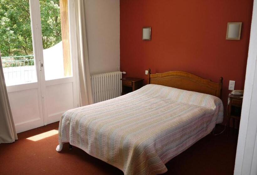 هتل Hôtel Le Castelet