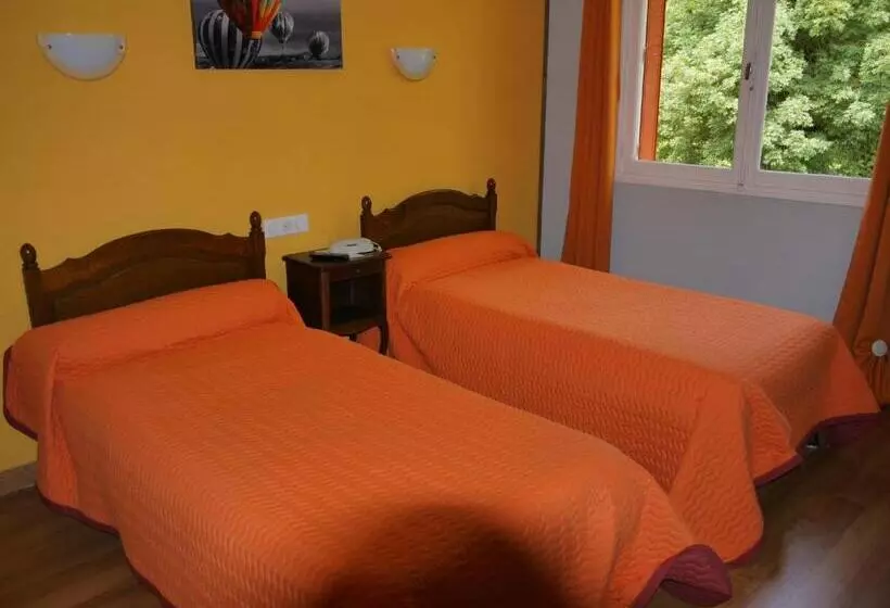 Hotel Hôtel Le Castelet