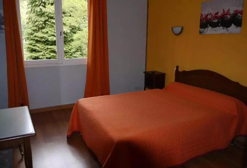 Hotel Hôtel Le Castelet