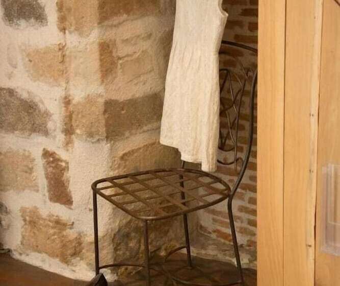 هتل Hôtel Le Turenne