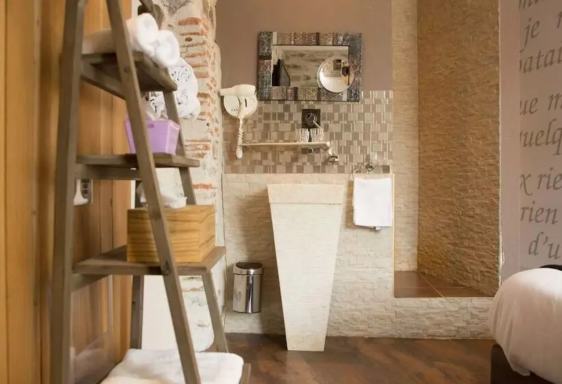 ホテル Hôtel Le Turenne