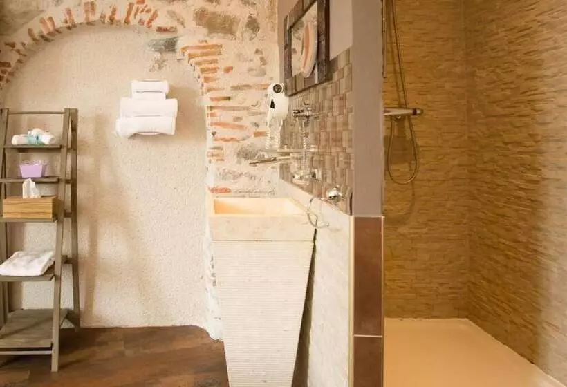 ホテル Hôtel Le Turenne