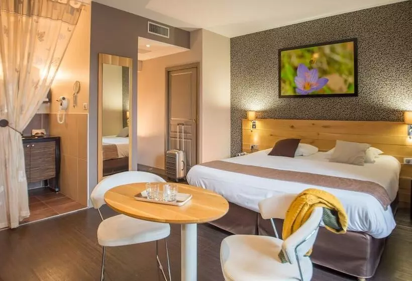 ホテル Hôtel Le Turenne