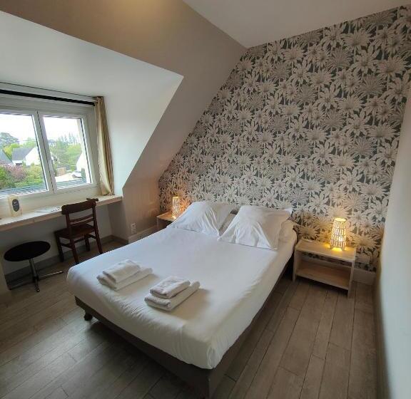 ホテル Hôtel Restaurant La Voile Bleue