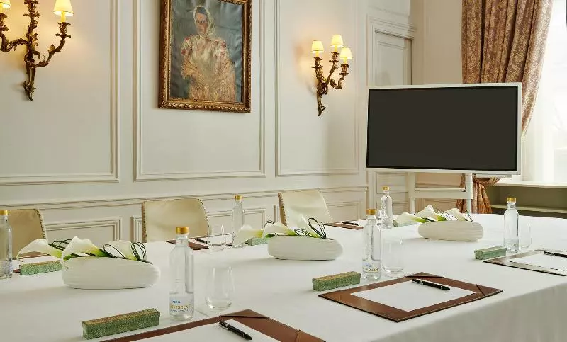 ホテル Hôtel Lancaster Paris Champs Elysées