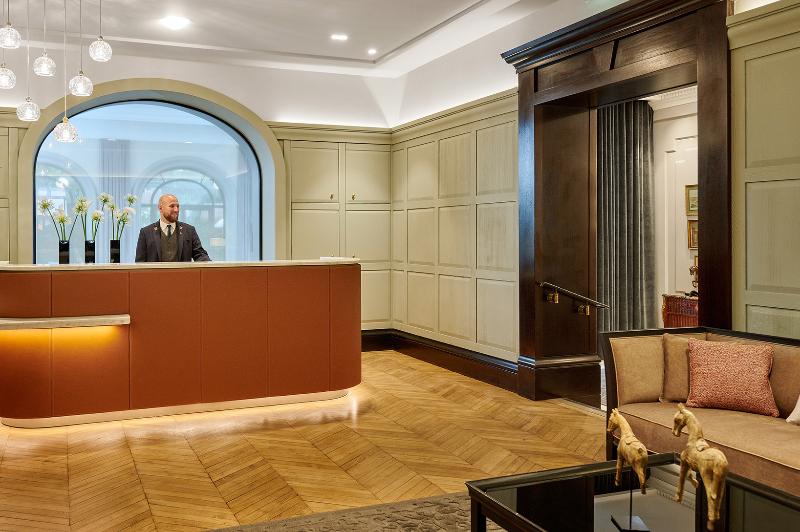 هتل Hôtel Lancaster Paris Champs Elysées